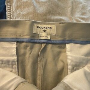 Dockers Men's Slim Tapered Beige Chinos